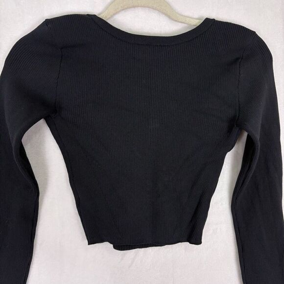 Cuts Black Ribbed Scoop Neck Cropped Long Sleeve Top Size Small - Picture 7 of 9